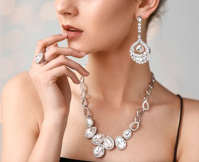 dt_shops-gNN4jwQ-ZuA-unsplash-cropped2 dt_shops-gNN4jwQ-ZuA-unsplash-cropped2